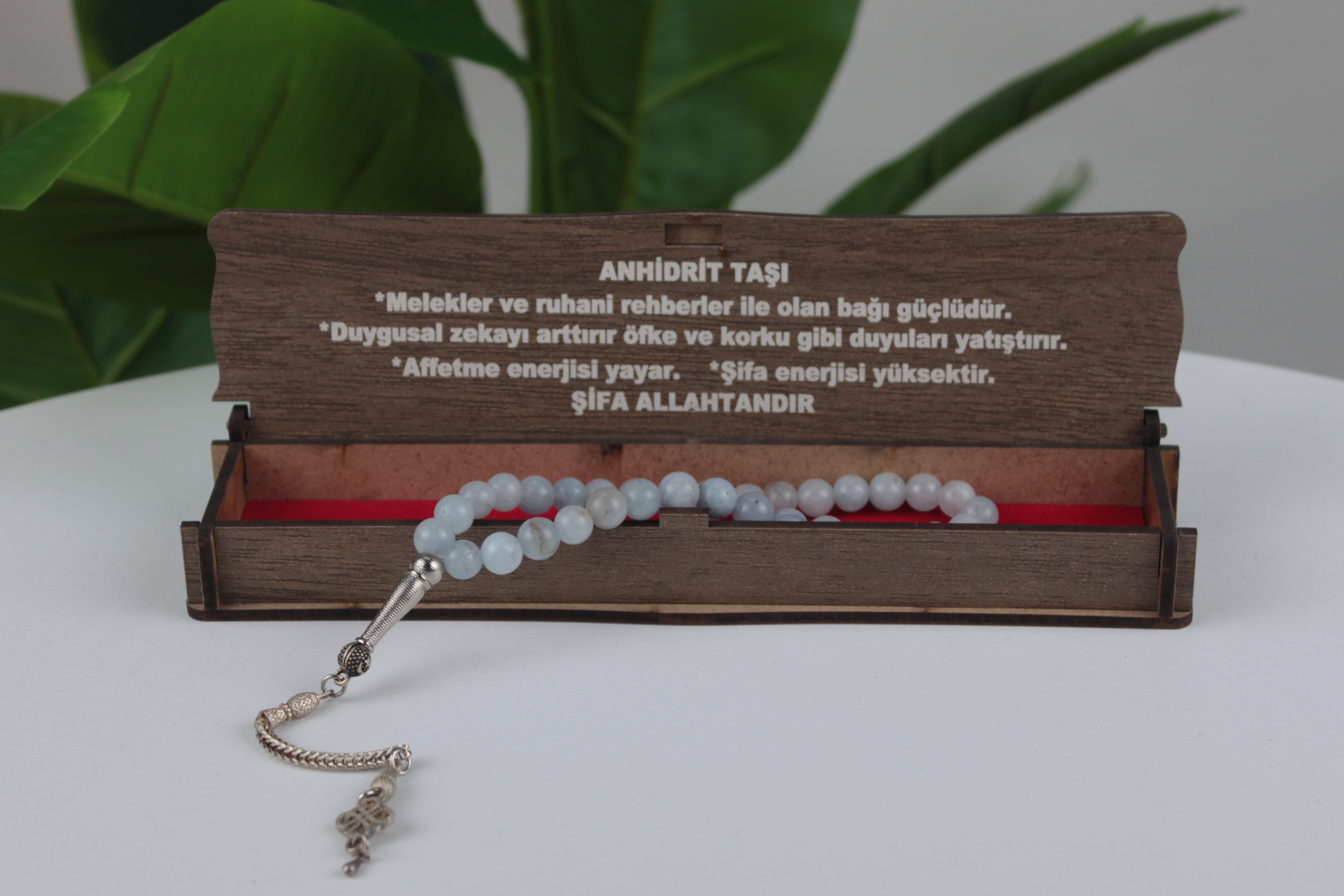 Anhidrit Taşı Özel Ahşap Kutulu Doğal Taş Tespih Serisi – Şifalı ve Estetik Koleksiyon