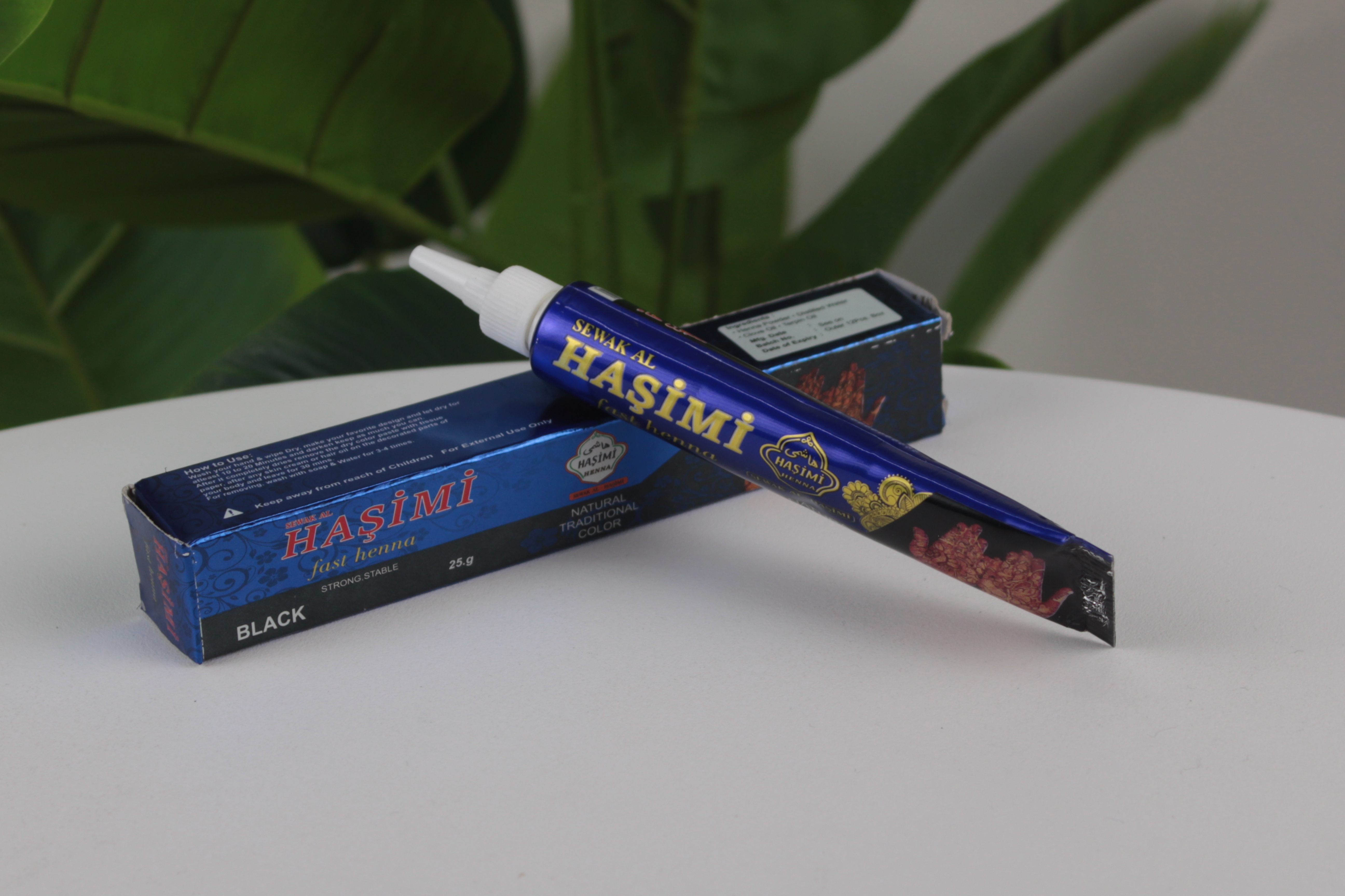 Haşimi Siyah Tüplü Hazır Kına – 25 gr Kolay Uygulanabilir, Hızlı Renk Veren Doğal Hint Kınası