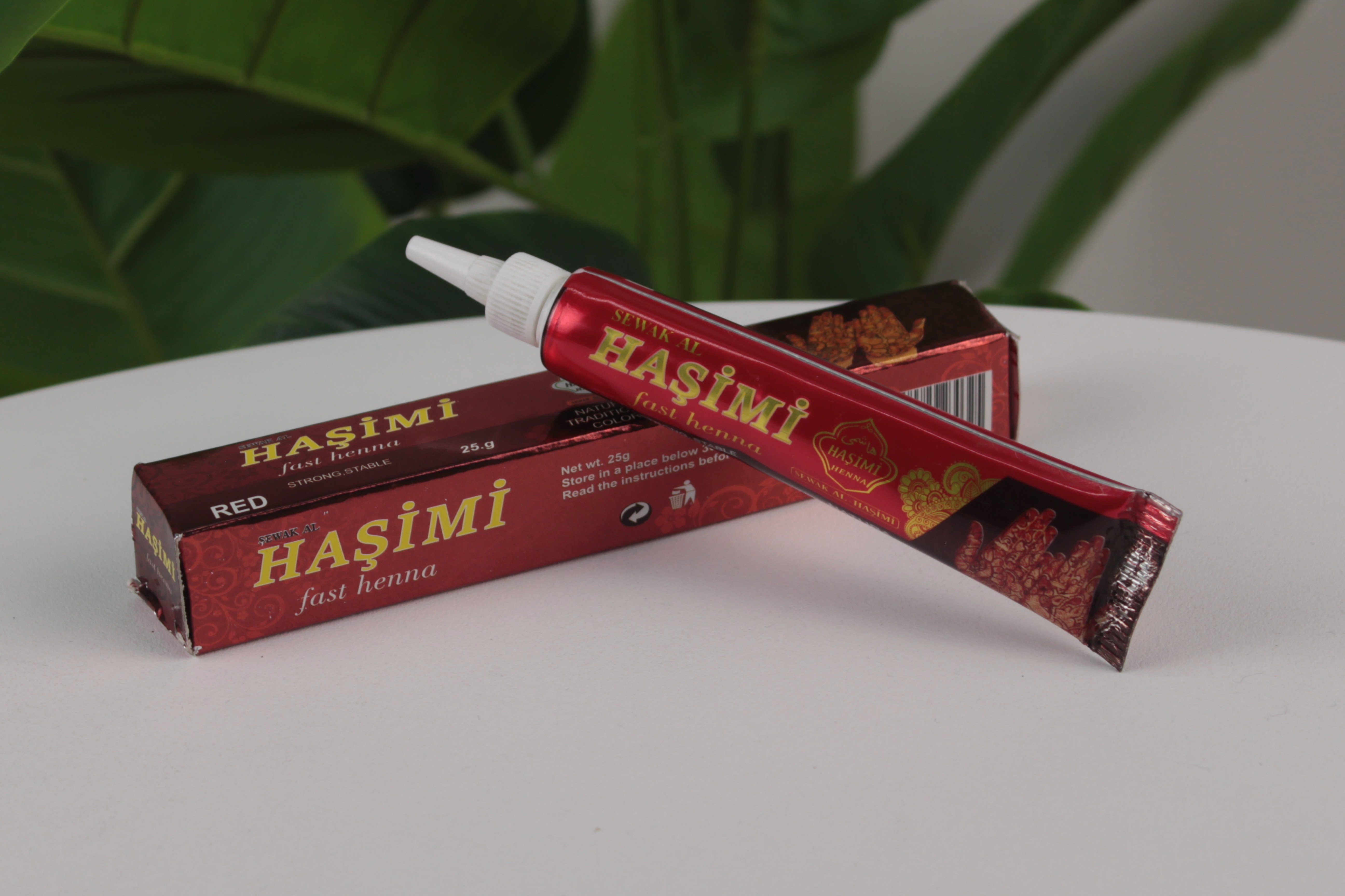 Haşimi Kırmızı Tüplü Hazır Kına – 25 gr Kolay Uygulanabilir, Hızlı Renk Veren Doğal Hint Kınası