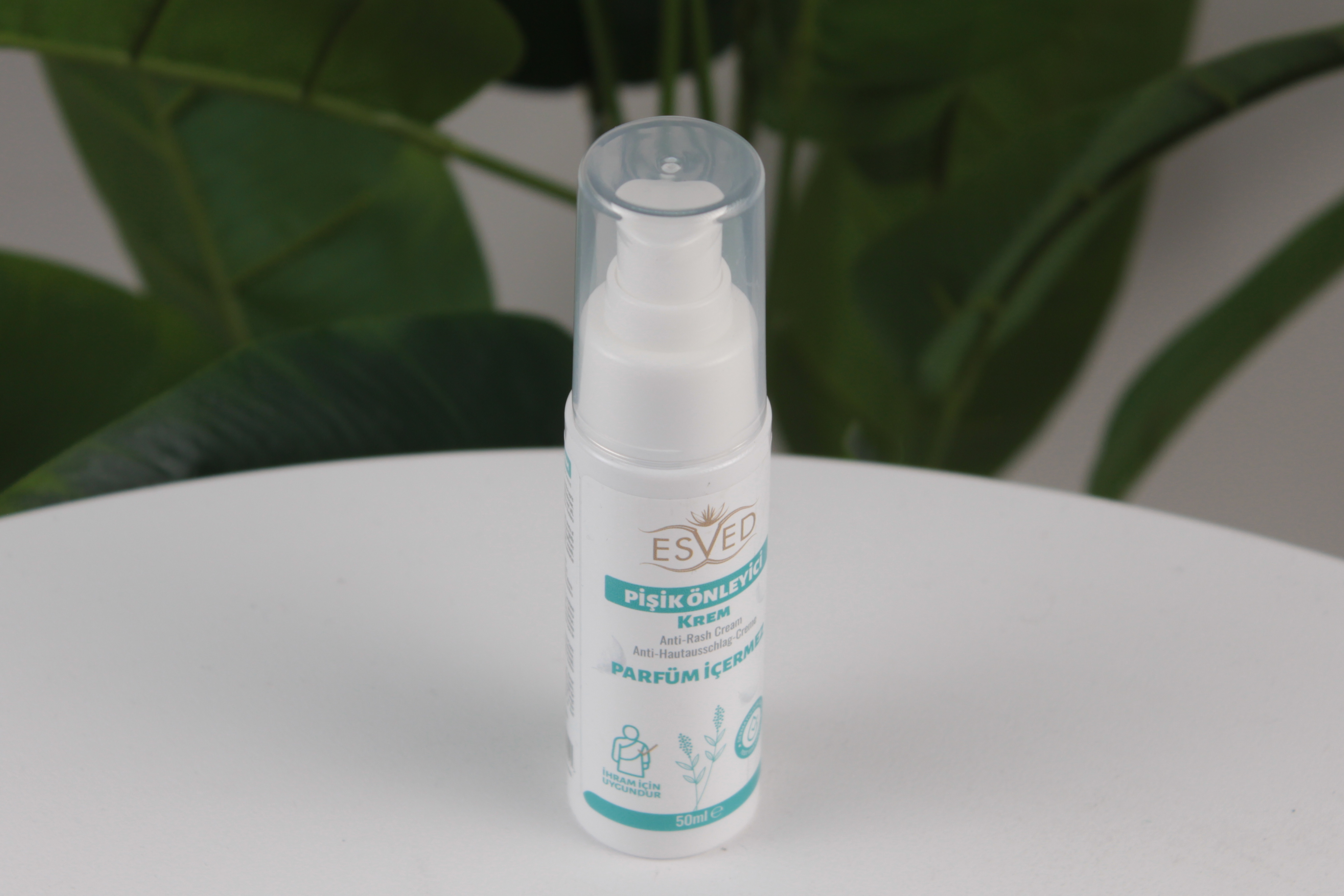 Esved Pişik Önleyici Krem 50 ml – Hac ve Umre İçin Parfümsüz, Alkolsüz ve İhram Yasaklarına Uygun Koruyucu Krem